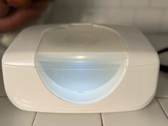 Wipe warmer