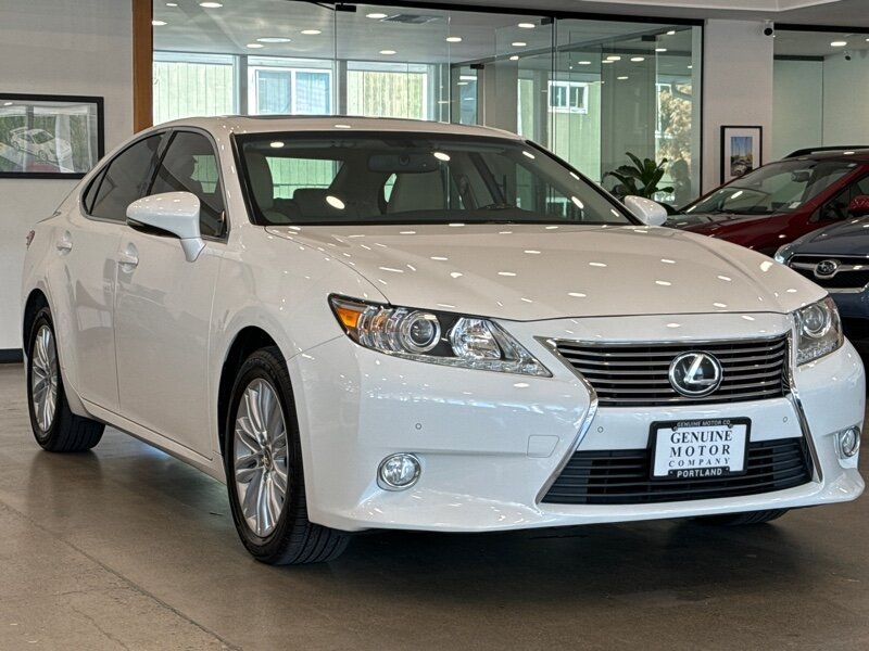 2015 Lexus ES