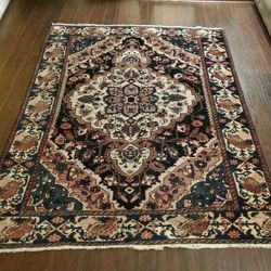 Bakhtiari Rug | 50 - 60's | 5'3" × 7'0"