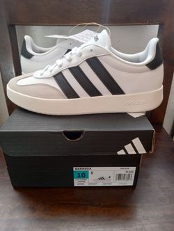 New size 8.5 Men's.  10 Women $40