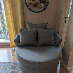 Light Gray Oversized Round Chair on Casters (NO LOWBALL OFFERS)