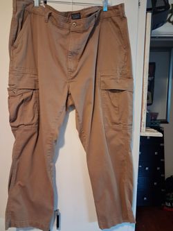 LEVI STRAUSS camel colored pants with side thigh pockets Size 46