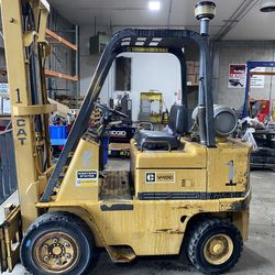 Caterpillar Fork Lift For Sale