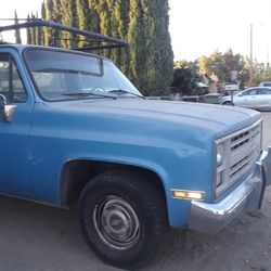 Truck Chevrolet 