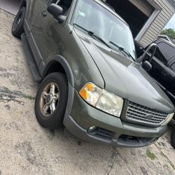 2003 Ford Explorer