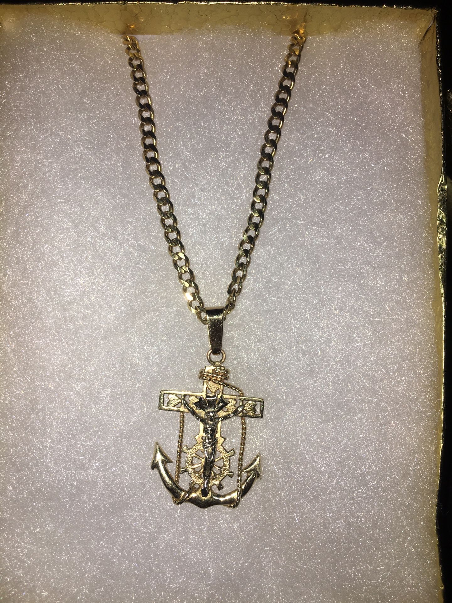 14k solid gold Miami Cuban link chain 28” and Mariner anchor cross
