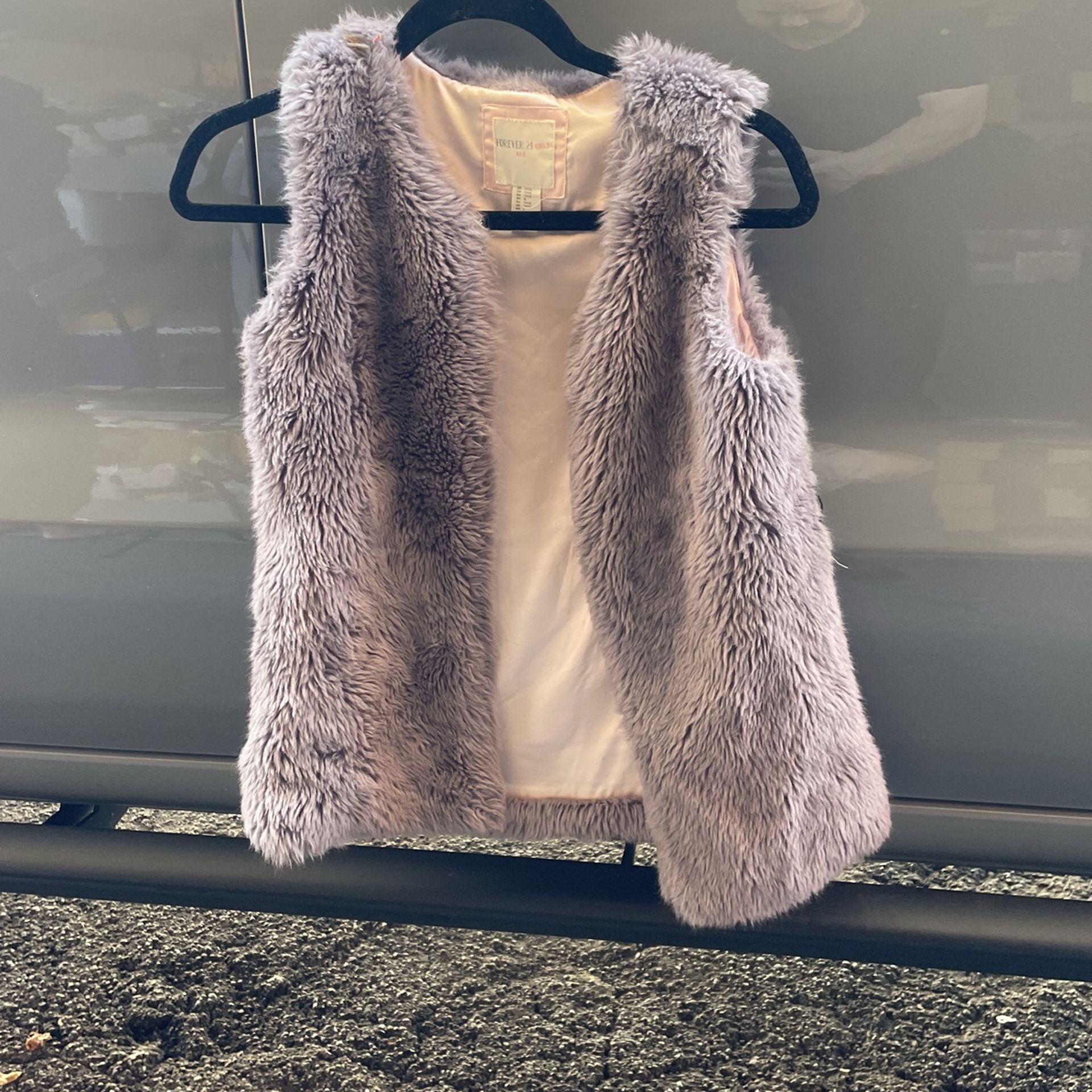 Girls Forever 21 Faux Fur Vest Size 11/12