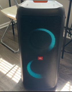 JBL Partybox 300 Bluetooth speaker (firm price)
