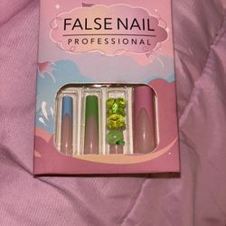 False Nail Professional Press on nails 