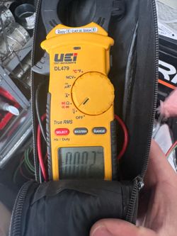 HVAC multimeter UEI