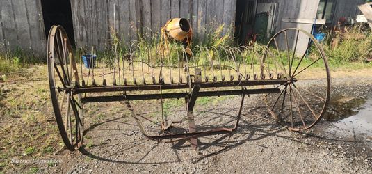 Old hay rake. Yard art?