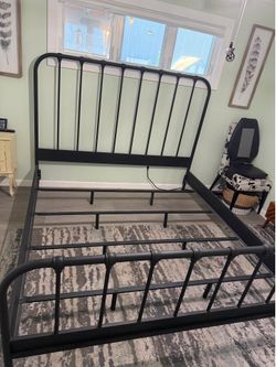King headboard footboard and frame