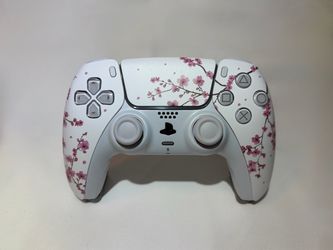 Custom Sakura PS5 Controller – TMR Joysticks and New Battery