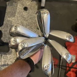 Cobra F7 iron & TaylorMade Spider Putter