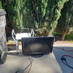 Tv And Shower Seat. Get Rid Of Today 