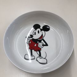 Disney Mickey Mouse Faces Ceramic 9" Dinner Bowl Pasta Dish 