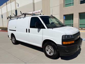 2018 Chevy Express 2500 Cargo Work Van V6 Cold A/C Clean Title.