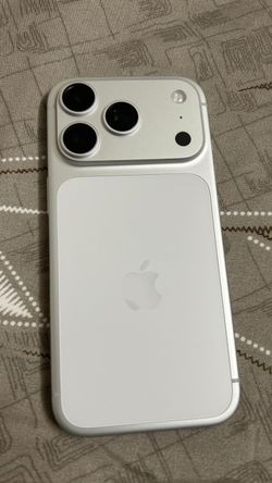iPhone 17 Pro Silver Unlocked