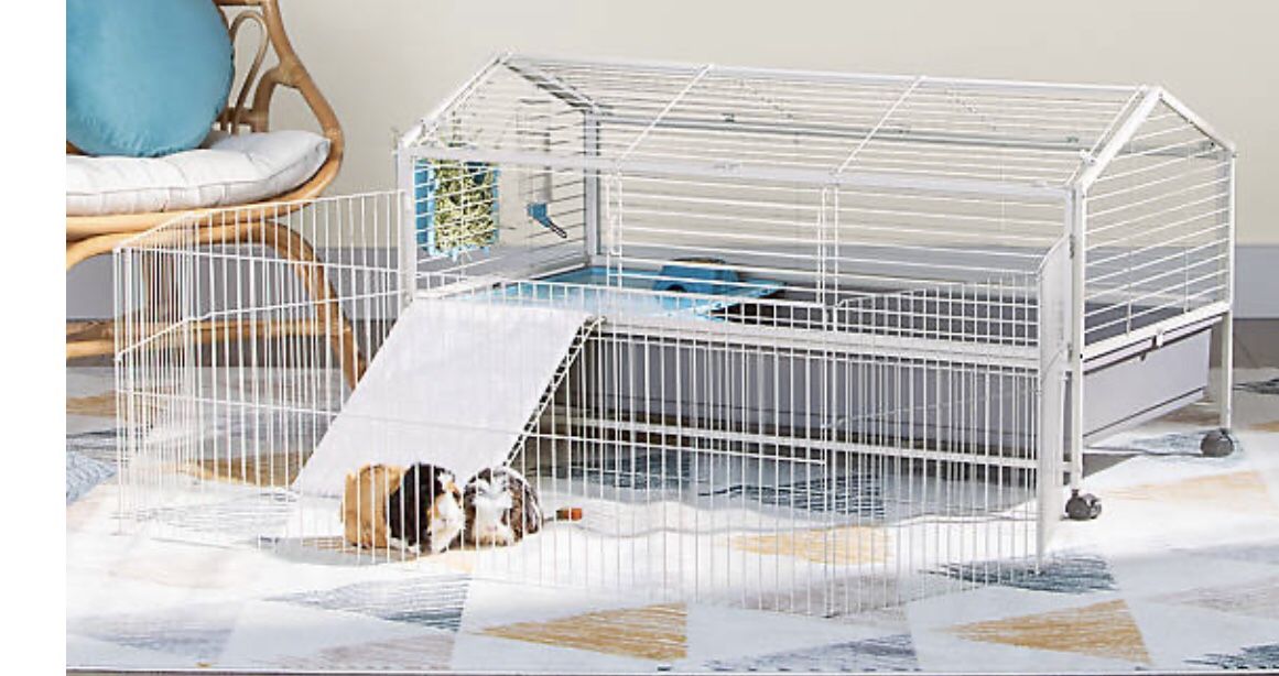 Full Cheeks™ Easy Clean Guinea Pig Habitat - Includes Cage