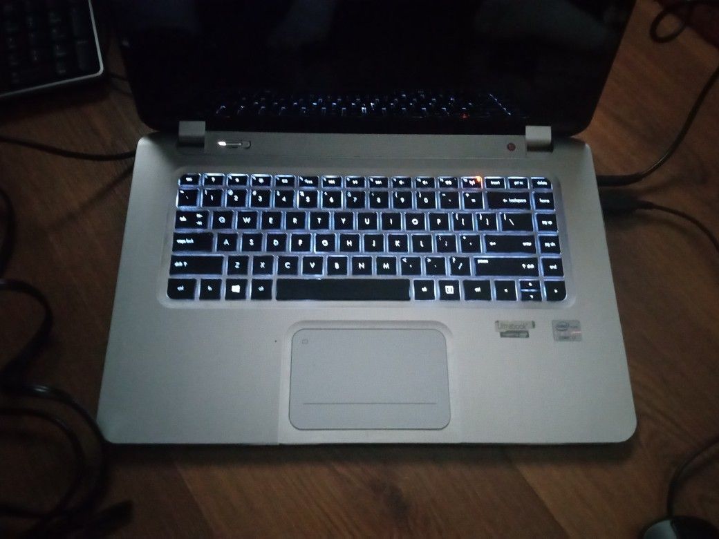 HP Core I7 8GB 500 HD Windows 10