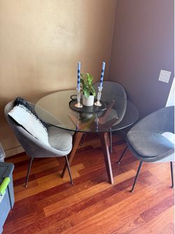 West Elm dining table, 42 In round