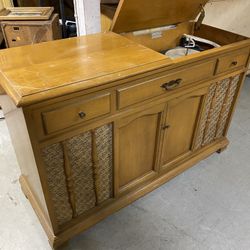 Vintage Radio Cabinet 