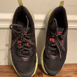 Hokas 11.2 E Athletic Running Shoe