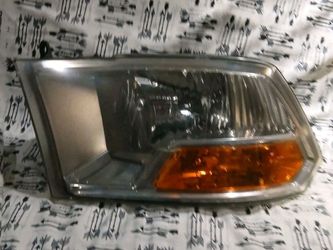 Doge Ram 2012 Driverside Headlamp Headlight Assembly