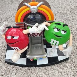 M&M DISPENSER 