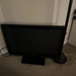 45" Panasonic Flat Screen w/remote and Fire stick 