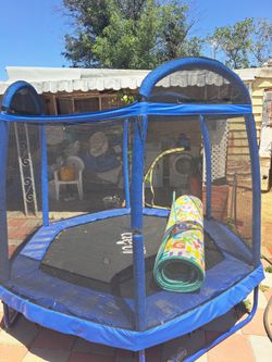 BIG Jumper SEMI NEW STILL VERRY STRONG! NEED GONE $25