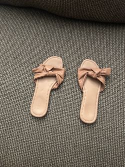 Women’s Old Navy sandals