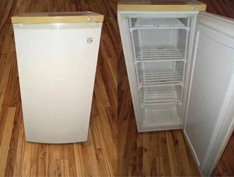Kenmore upright freezer