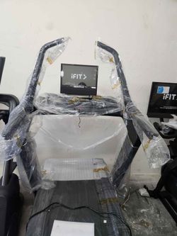 Fullerton - Nordictrack X16 incline Trainer - 40% incline- 22x60 belt - 1750$