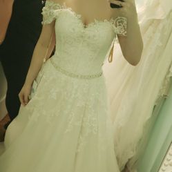 Roz La Kelin Wedding Dress