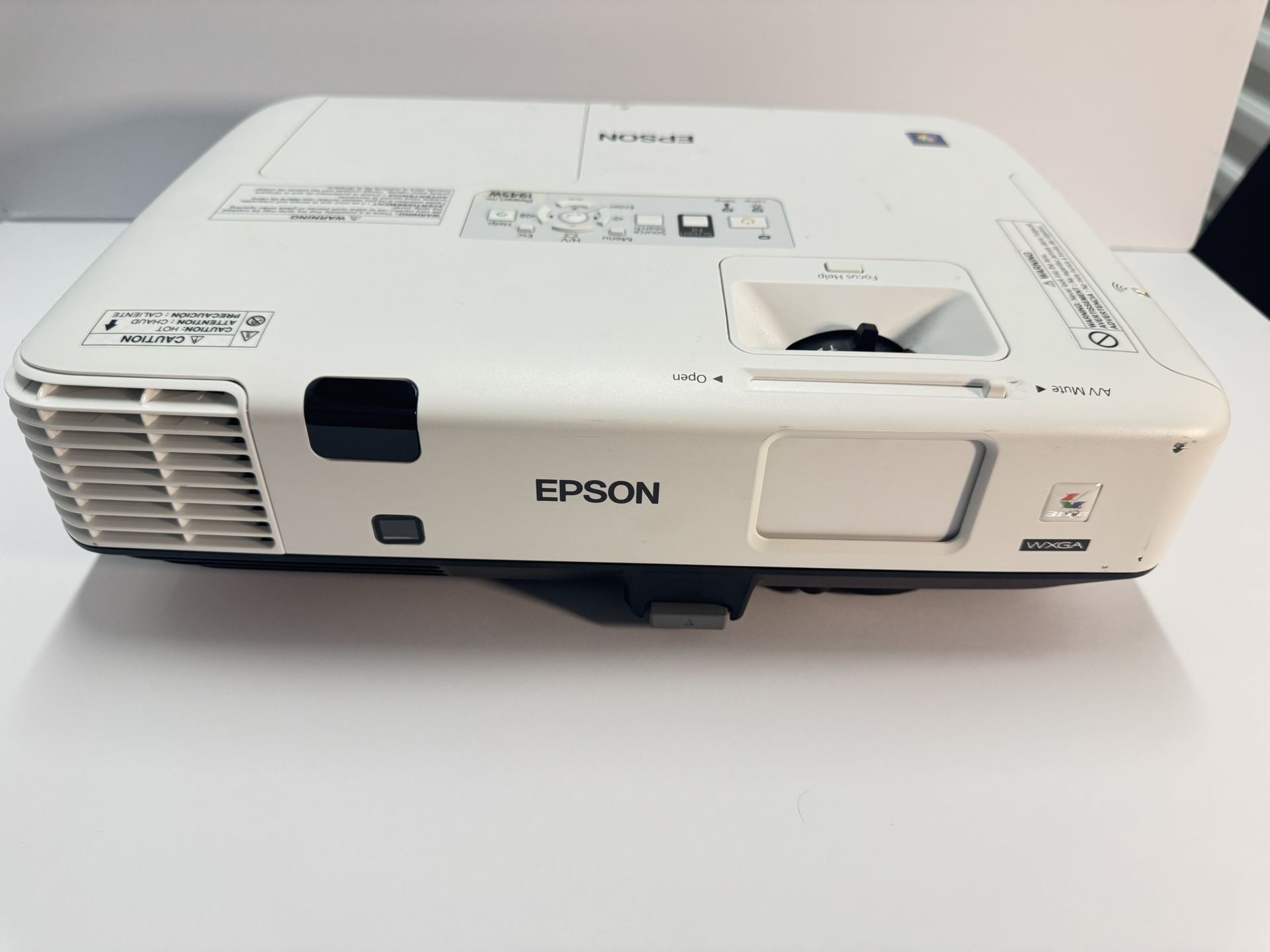 Epson PowerLite 1945W WXGA Projector – AS IS – No Power Cable – $50 OBO