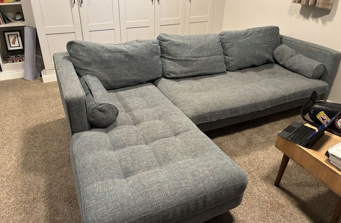 Sectional Couch 