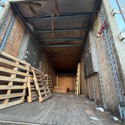 Straight Truck Box Truck 26 Footer 