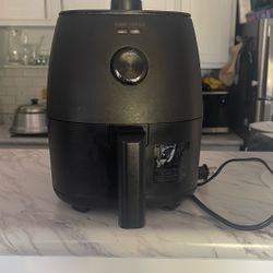 Small Black Air fryer Mini