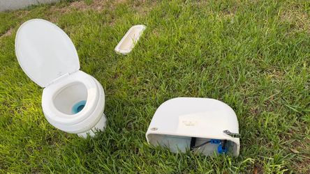 Free toilet