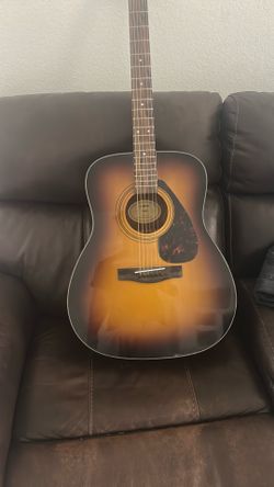 Yamaha guitar basically new