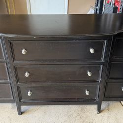 Modern Black -9 Drawer Dresser with Satin Nickel Knobs 
