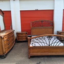 Queen Size Bedroom Set With Boxspring 