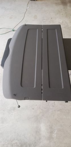Audi Q5 ~ Rear Trunk Cover ~ MINT