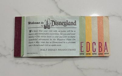 Vintage Disneyland complete A – E ticket book (1(contact info removed)