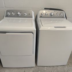 GE washer And Dryer Set