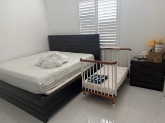 King bed with night stand (MATTRESS NOT INCLUDED)