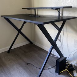 Gaming table