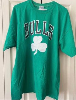 Chicago Bulls St Patrick's Day Shamrock T-Shirt XL