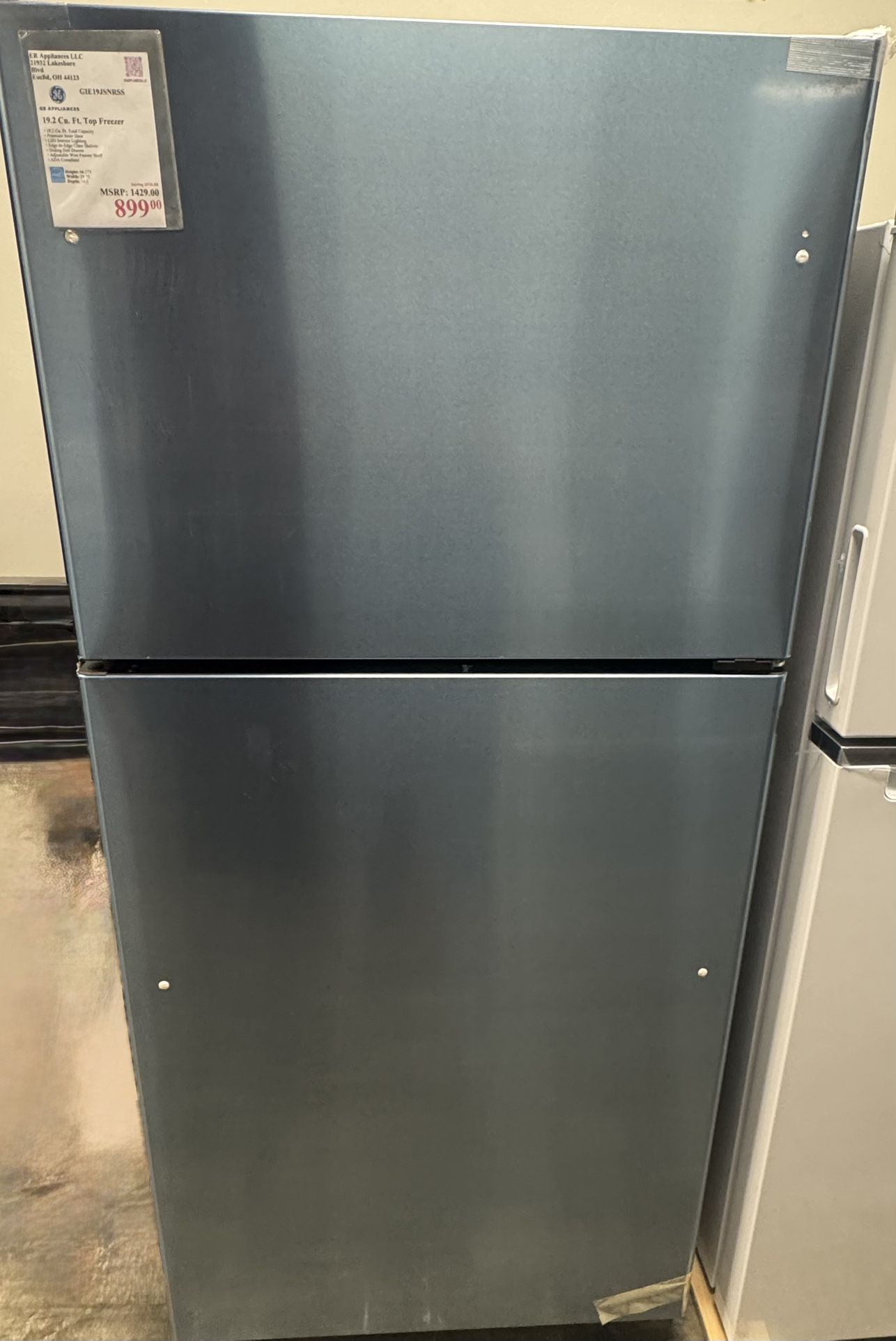 GE 19.2 Cu. Ft. Top Freezer 